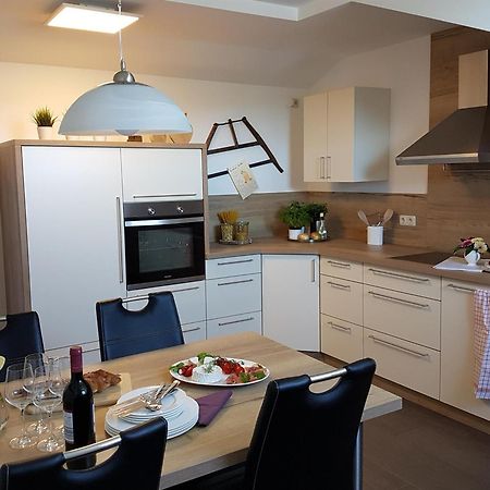 Ferienwohnung An Der Kleinen Schreinerei Hallschlag Pokój zdjęcie